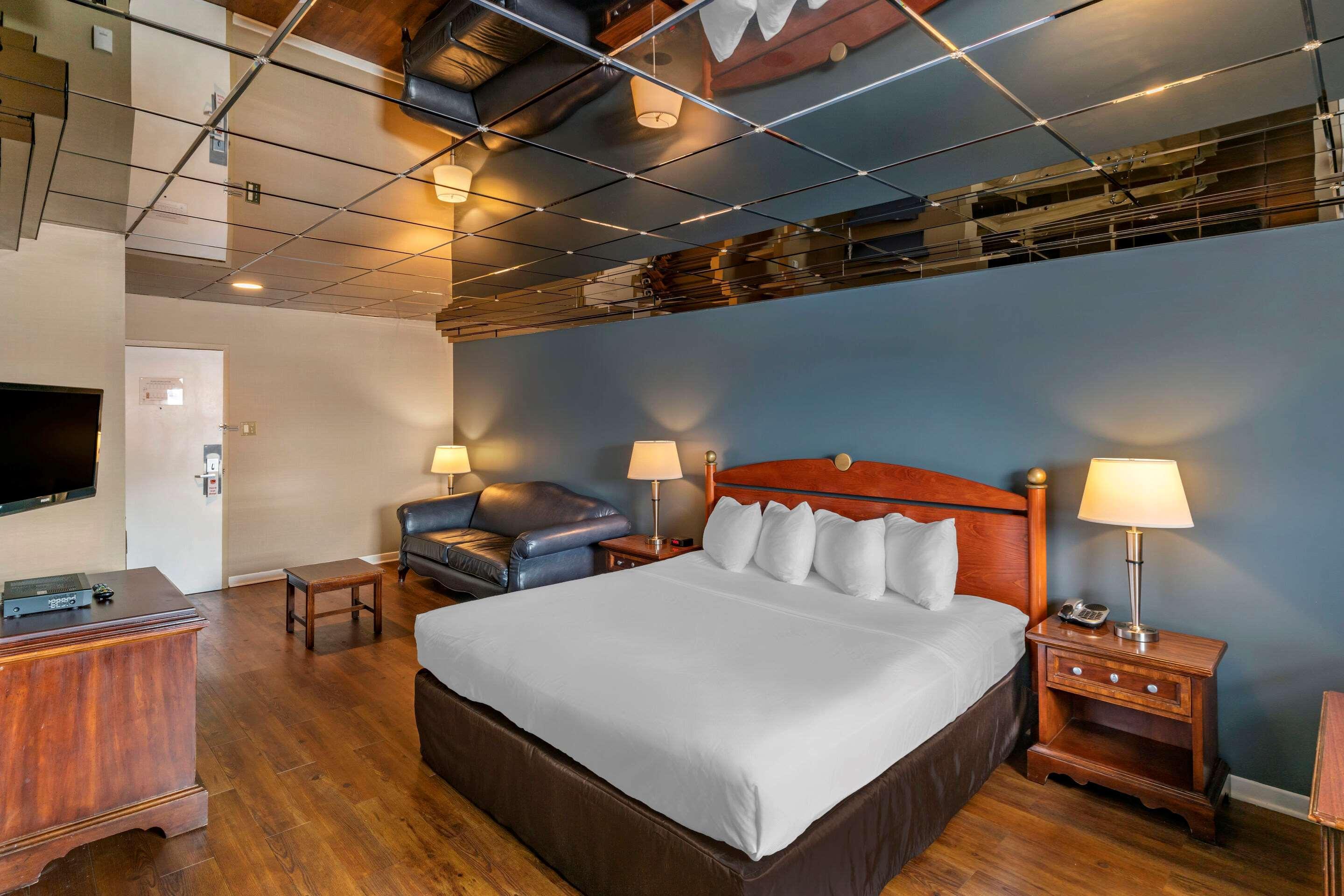 ברוסארד Econo Lodge מראה חיצוני תמונה